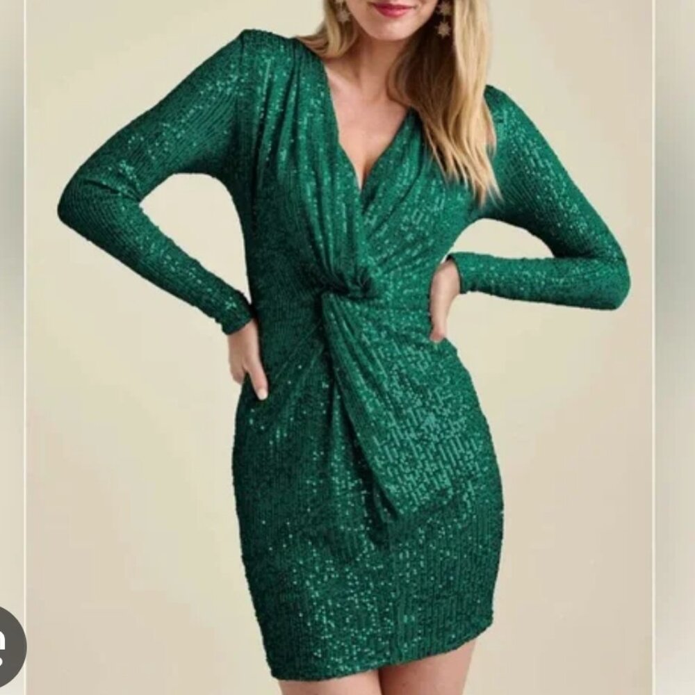 Venus twist front green sequin dress size 24